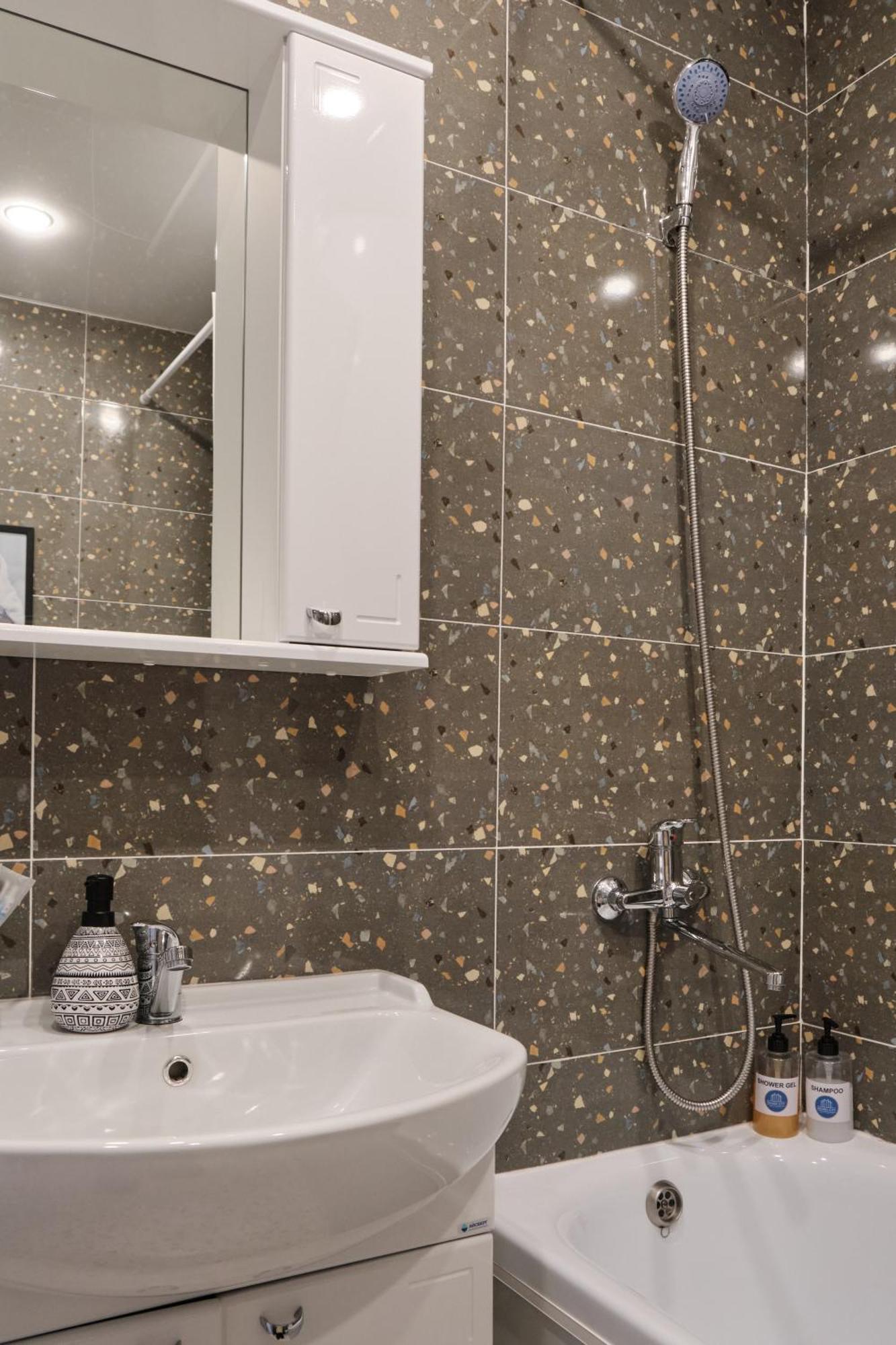 Seven City Apartments Semej Zewnętrze zdjęcie