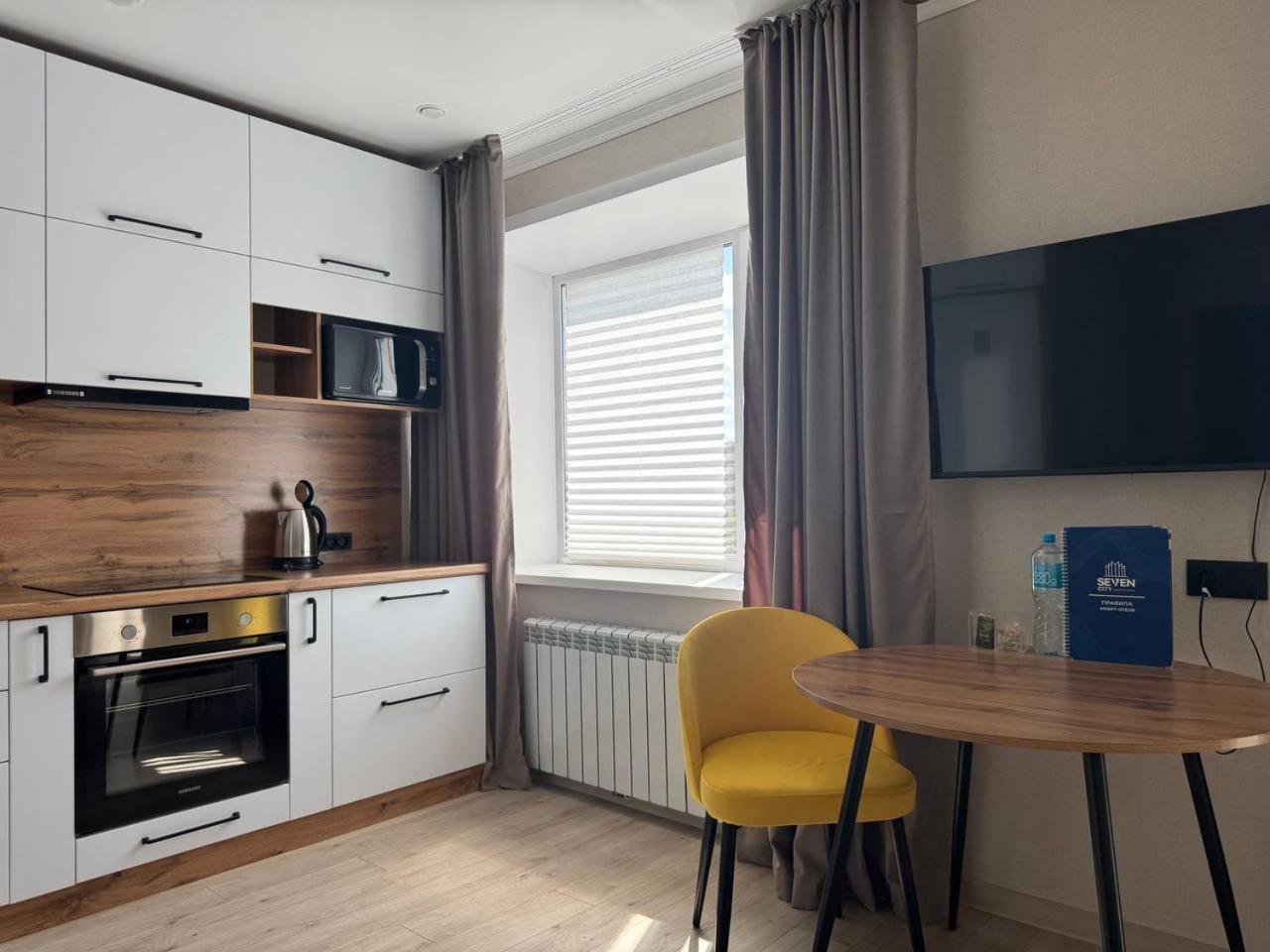 Seven City Apartments Semej Zewnętrze zdjęcie