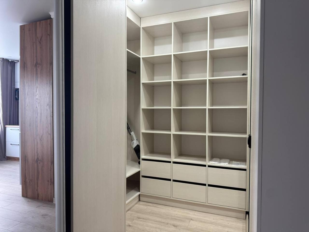 Seven City Apartments Semej Zewnętrze zdjęcie